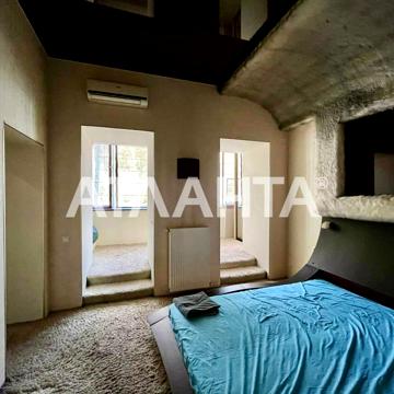 Базарна вул., 33