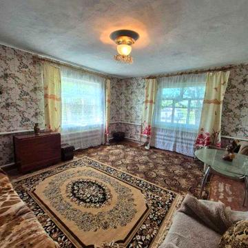 продаж окремого цегляного будинку