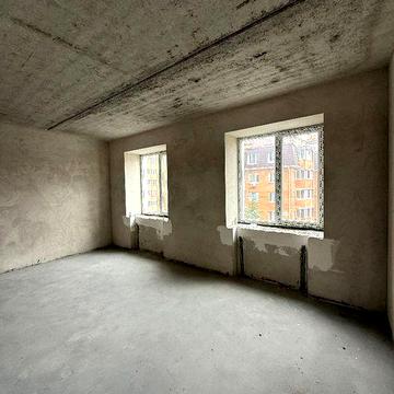 Квартира з частковим ремонтом, поруч ПАРК, ЦЕНТР! Без комісії!