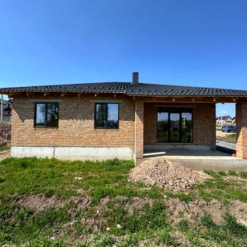 Продам окремий будинок на Райському саду