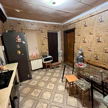 Просторий і затишний будинок для великої родини!