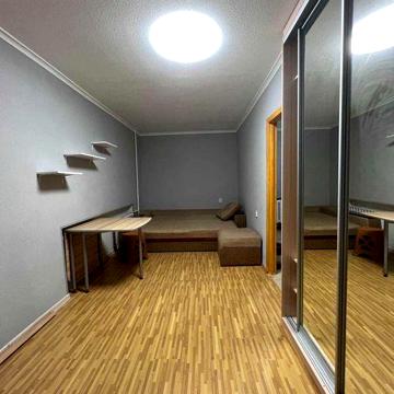 Продаж 1-кімнатної квартири біля метро Житомирська, Святош, Львівська