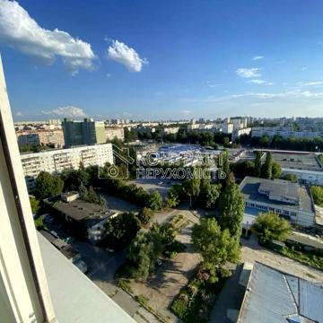 Академіка Павлова вул., 158