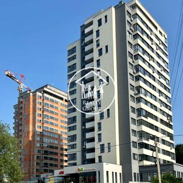 Очеретяна вул., 31