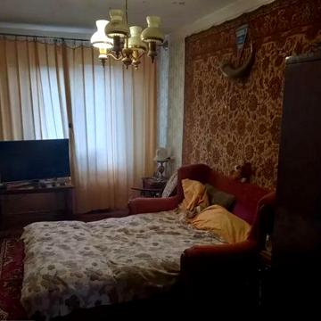 Небесної Сотні просп. (Маршала Жукова), 49