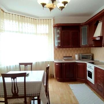 Кловський узвіз, 5
