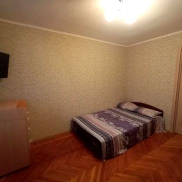 Двухкомнатная квартира рядом с метро Гагарина