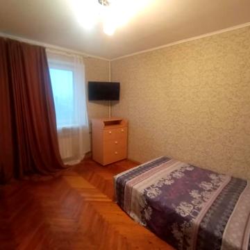 Двухкомнатная квартира рядом с метро Гагарина