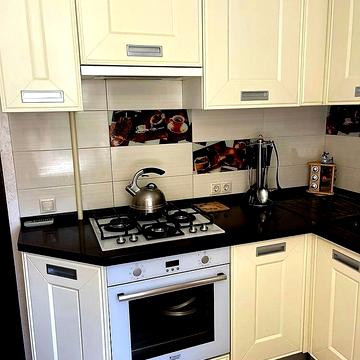 Михайля Семенка вул. (Чайковська), 12