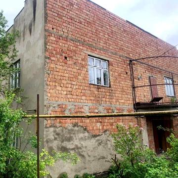 МІ Продається господарство в центрі Чернівців біля резиденції ЧНУ