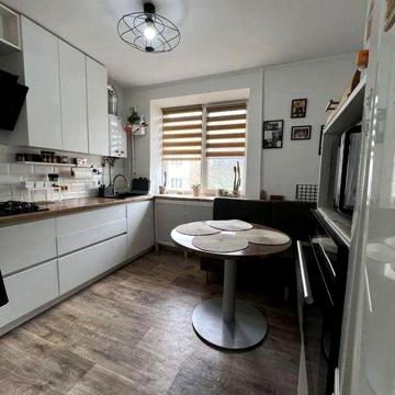 Продам 3-к. квартиру, вул. Шкільна, Петропавлівська Борщагівка. LM