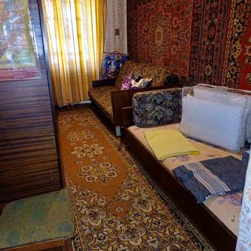 Продается 2 комнатная квартира.Обьзная.Корабельный район
