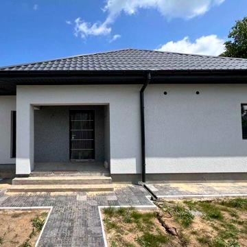 Актуально!Продаж одноповерхового будинку поруч з сосновим лісом.Без%