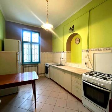 Якова Остряниці вул., 7