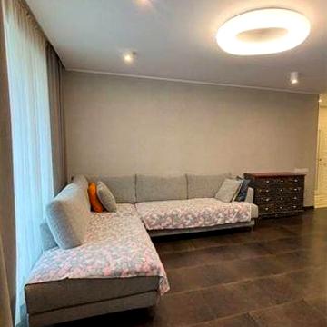 Сдам 3-к. кв. в новострое. Нагорка, 101 м2, 3/10 эт. Свое паркоместо