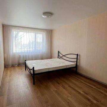Продам 3-кімнатну квартиру на м-н «Орільський» м. Перещепине