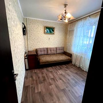 Лазурна вул., 6