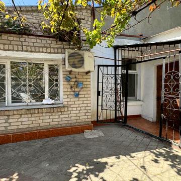 Продаж будинку в Центрі міста (жилкоп) свій двір, гараж, БЕЗ КОМІСІІ!!