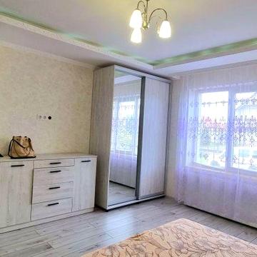 Продається будинок з  свіжим євроремонтом