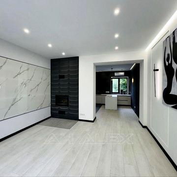 Продам простору 1кім квартиру на Вокзальній