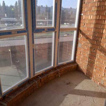 Продам 2 ком квартиру в новом кирпичном доме за 37 000 у.е