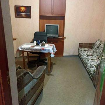Здам 2х кімнатну квартиру метро Вокзальна, Гончарівський бульвар