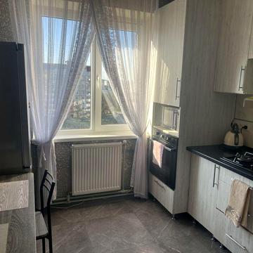 Здам 2х кімнатну картиру в центрі
