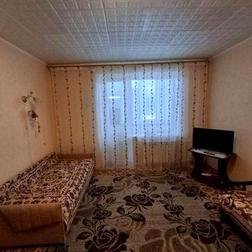 1-кімн.Кв.Центр.З двома балконами.Можна з дитинкою і маленькою собачк.