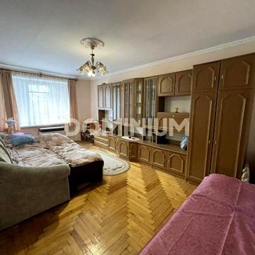 Продається квартира м. Виноградів вул. Корятовича 12