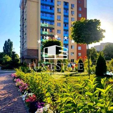 Продажа 2-комнатной квартиры в ЖК "изумрудниый город". Метро Бот. Сад ЖК Изумрудный город