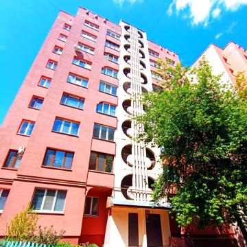 Романа Шухевича вул., 8