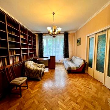 Продаж 3 кімн квартири вул Чупринки