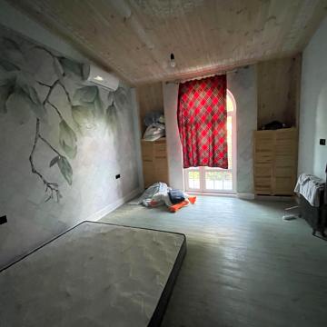 Отрадна вул., 13