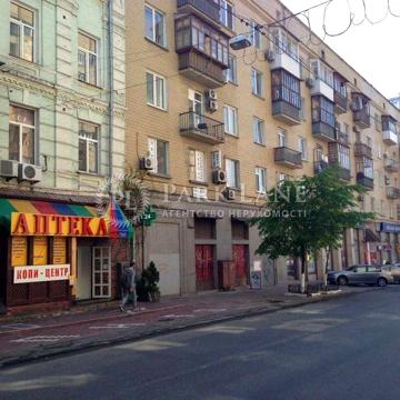 Продам 3к в Центрі вул Олеся Гончара Сталінка Метро Університет