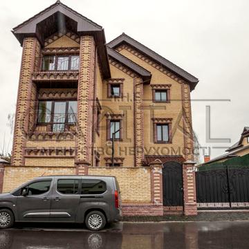 Монана Виледж