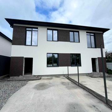 Дуплекс в Гостомелі поруч із озером