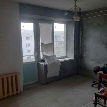 Продам квартиру с частичным ремонтом