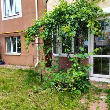 Богдана Хмельницького вул., 5-Б