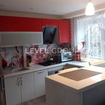 Продаж 3-кім квартири по вул. Макіївській, 7 Оболонський р-н Мінська