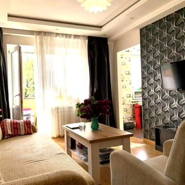 Продаж 2 кімнатної квартири з меблями і технікою від власника. Газ!