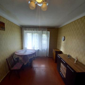 Князів Острозьких, 100