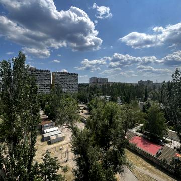 Набережна Перемоги вул., 134