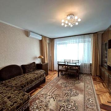 Двокімнатна в ценрі Бородинського