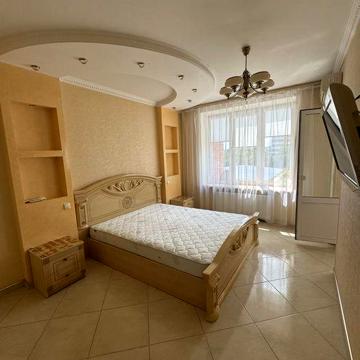 Продається 2к квартира в центрі міста