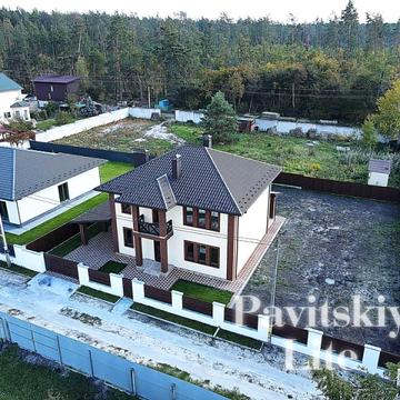 Мирна вул., 8