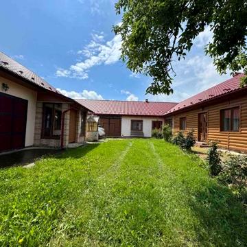 Будинок  в центрі Вашківців