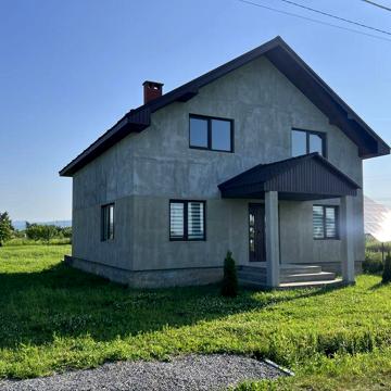 Будинок продаеться с. Клячаново до Мукачева 2.8 км