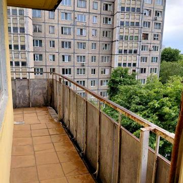 Квартира большая 2х продается м.Академгородок,  ул. Булаховского 28в