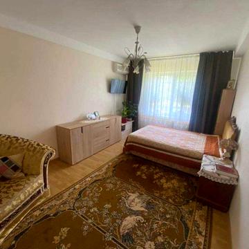 1 к. просп. В. Івасюка (Героїв Сталінграда), 25а м. Оболонь-Мінська