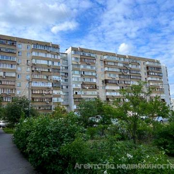 Продаж 3-х кімнатна квартира метро Позняки вул.Драгоманова 42